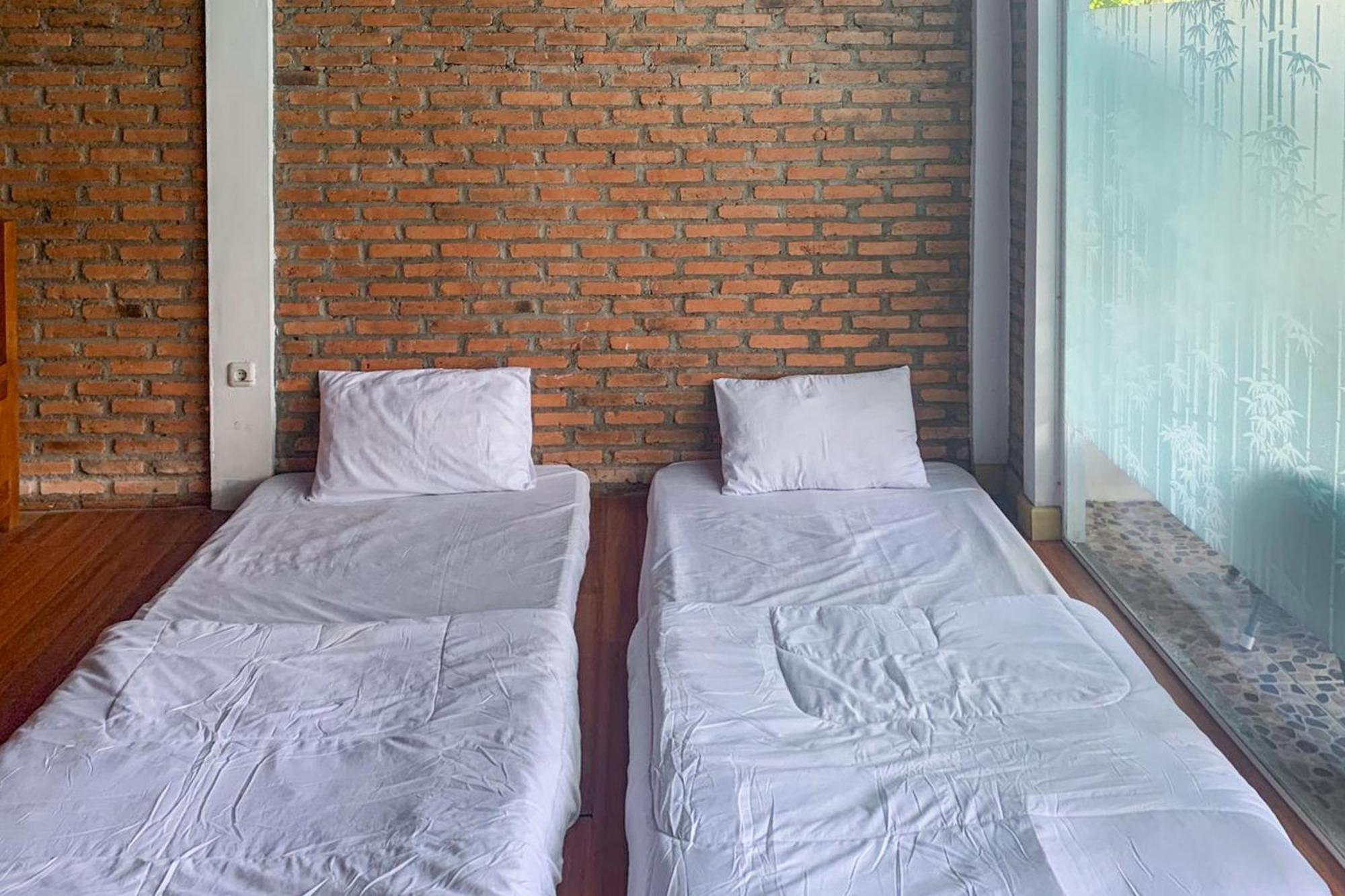 Urbanview Hotel Villa Q Gisting Bandjarnegeri Εξωτερικό φωτογραφία
